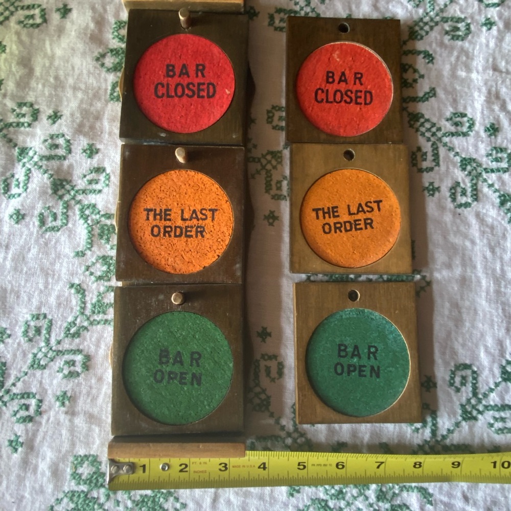 Vintage Coasters Rack - Picture 3 of 9